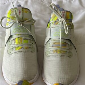 Nike Sneakers - Light Green and Yellow